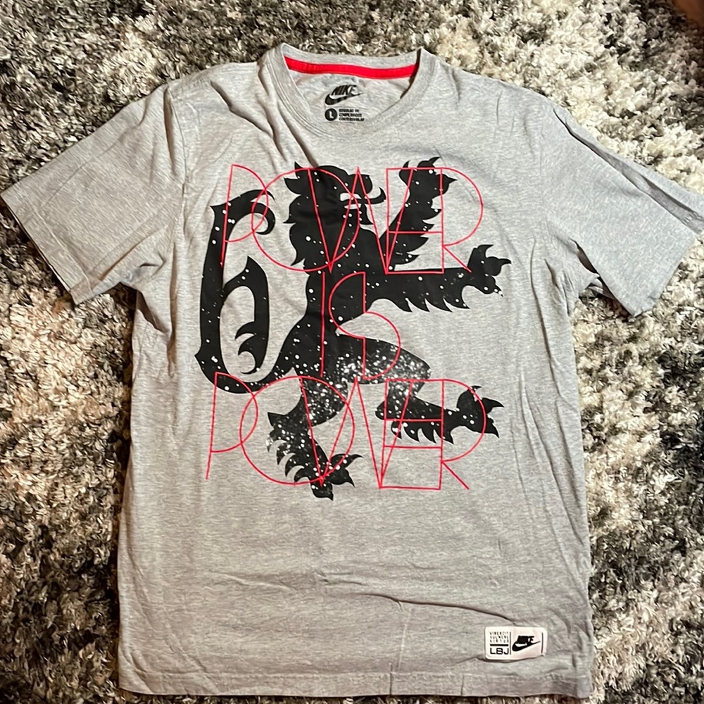 Nike LeBron LBJ T-Shirt Basketball Rare Sz Large